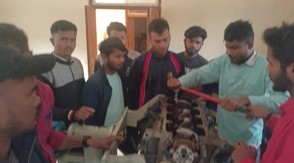 Skill Training – Tractor Mechanic & Harvester Operator, Koshal Vikas Kendra Satna - Image 5